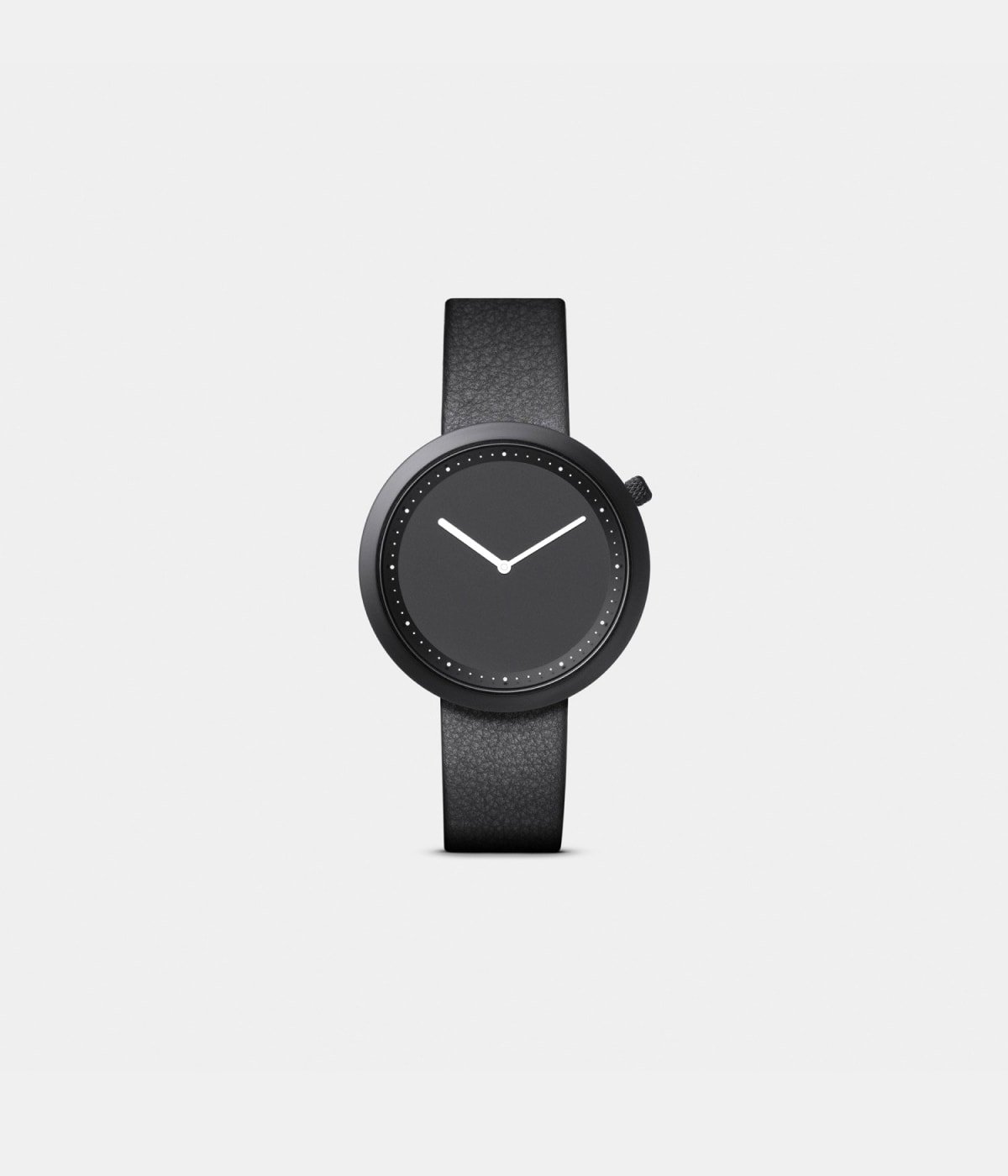 Circular facet watch