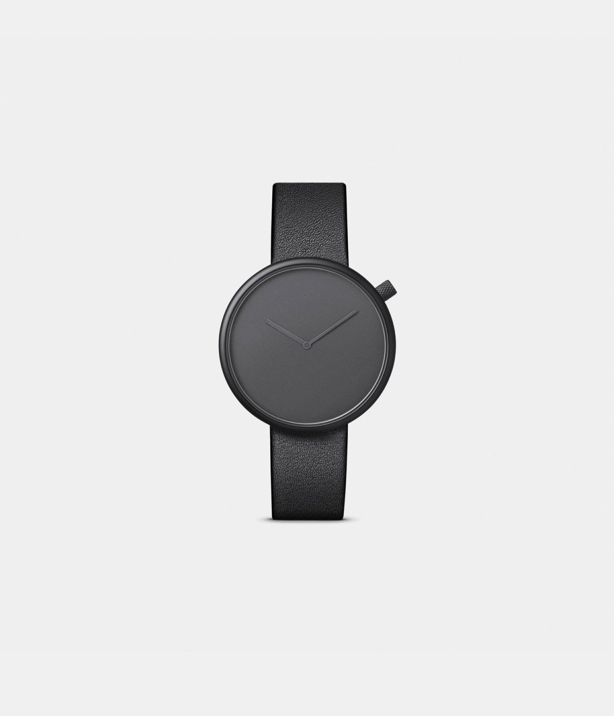 Circular facet watch
